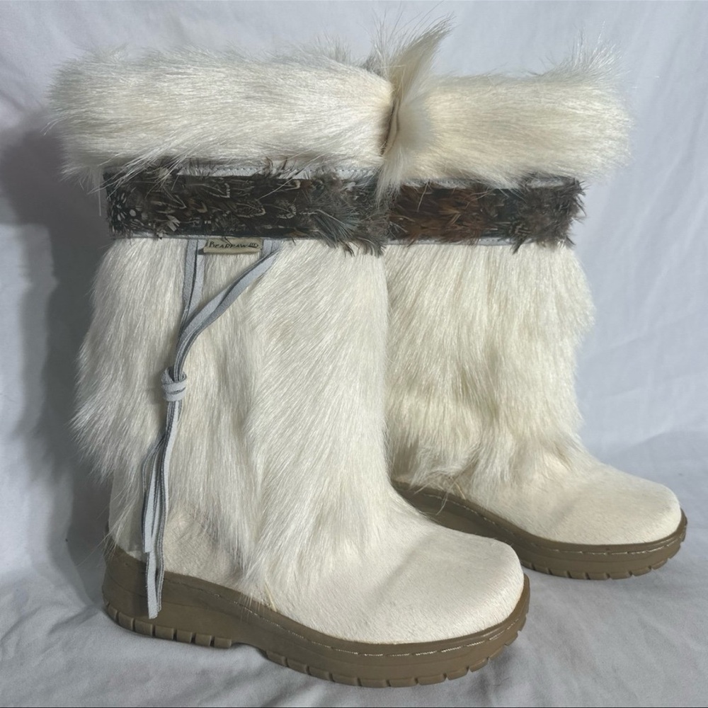 VINTAGE Bearpaw Snow boots BRAND NEW - Goat Calf Fur with Sheepskin lined Fur W5